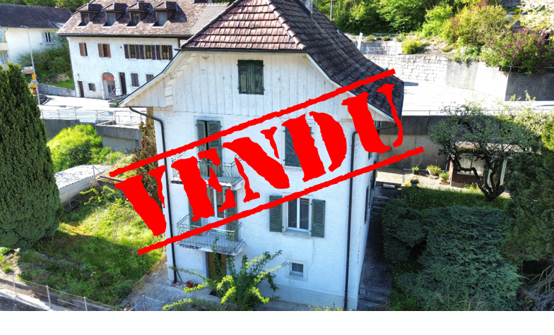 VENDU - Maison familiale à rénover de 6 pièces avec jardin arboré, pergola et garage