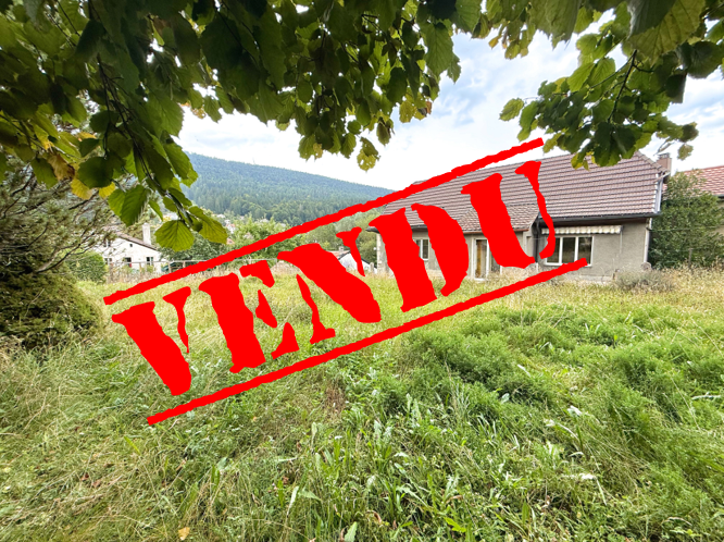 Maison villageoise de 3 pièces avec jardin, garage et combles aménageables – au calme