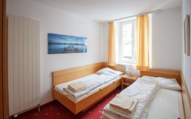 Furnished flat 4.5 rooms - image - 6
