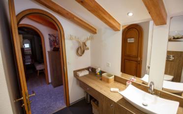 Attic flat 6.5 rooms - image - 9