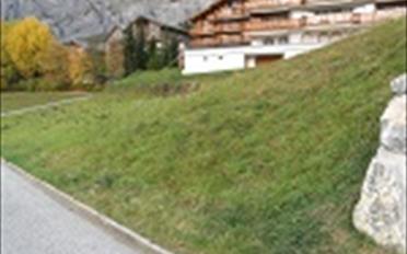 Building land - image - 4