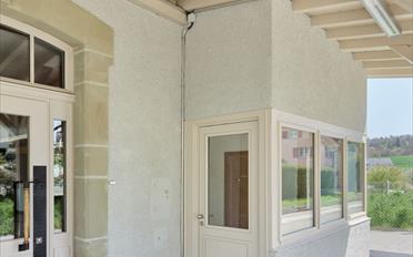 Office - image - 4
