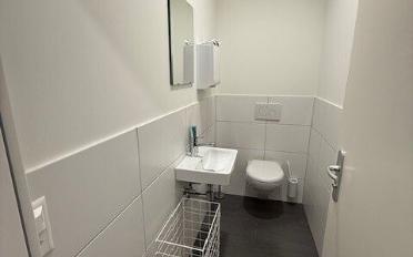Office - image - 4