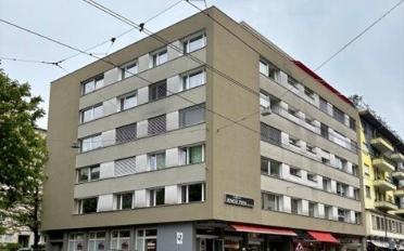 Bureau - image - 1