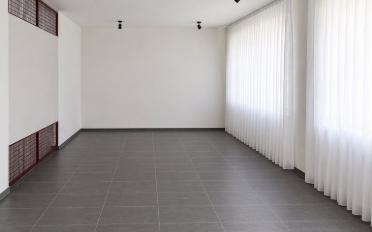 Commercial - image - 3