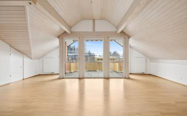 Dachwohnung 2 Zimmer - image - 4