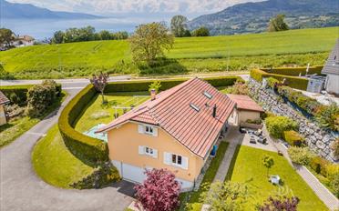 Einfamilienhaus 7.5 Zimmer - image - 1