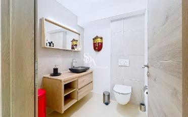 Maison jumelée 7 pièces - image - 1