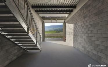 Commercial - image - 3