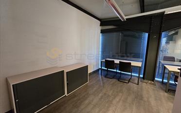 Office - image - 12