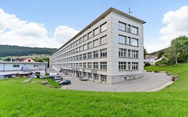 Commercial - image - 3