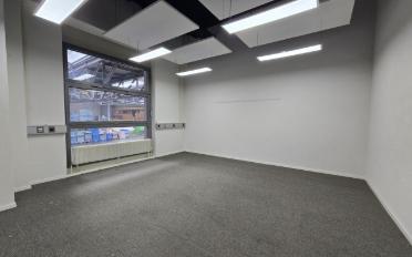 Bureau - image - 9