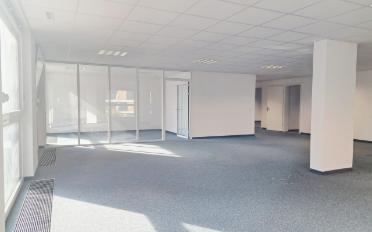 Commercial - image - 4