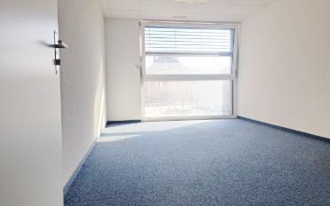 Commercial - image - 7