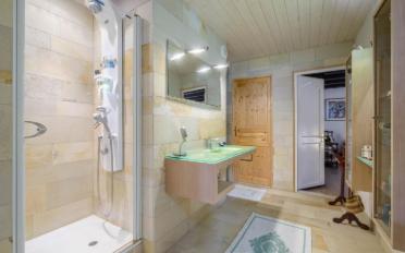 Single house 15 rooms - image - 5