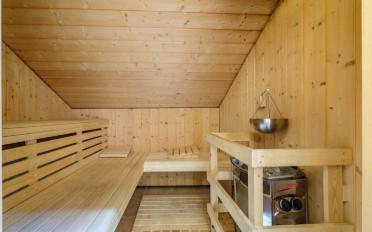 Single house 15 rooms - image - 6