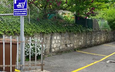 offener Parkplatz - image - 1