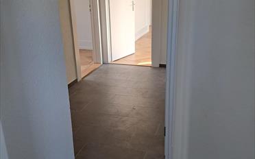 Apartment 4 rooms - image - 8