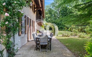 Maison 10 pièces - image - 1