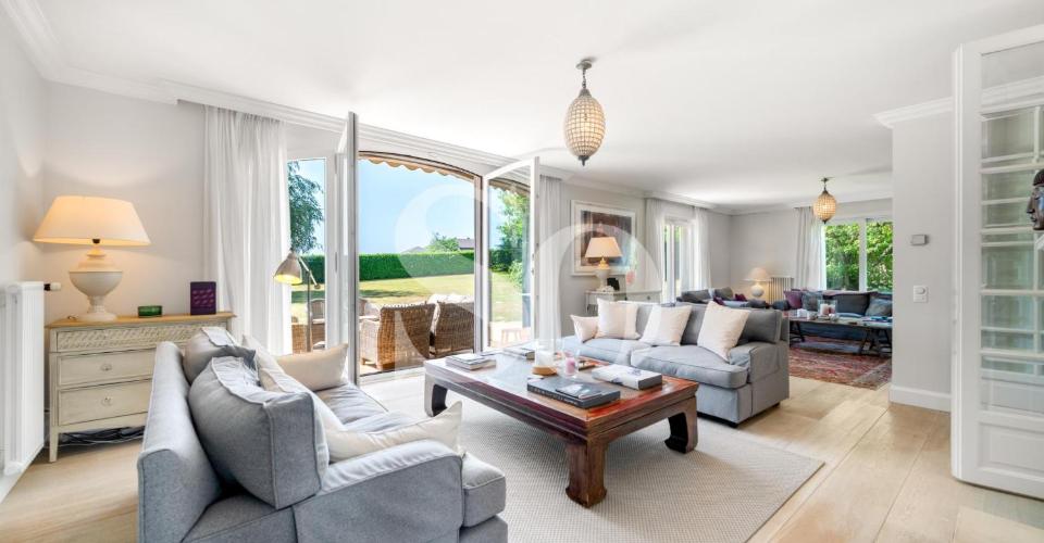 Exclusivité: Élégante Villa Clé en Main à Founex