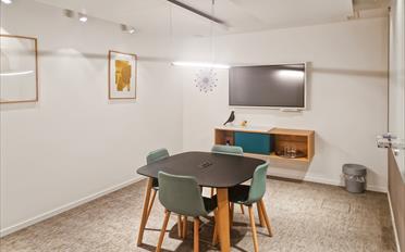 Office - image - 9