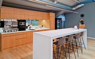Office - image - 12