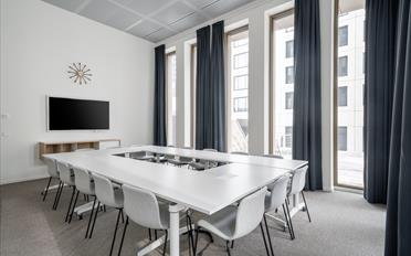 Office - image - 4