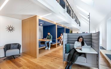 Bureau - image - 4