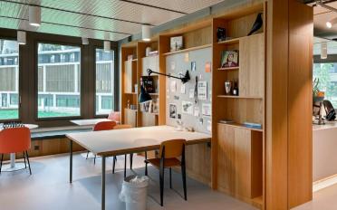 Office - image - 6