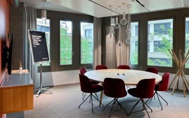 Office - image - 6