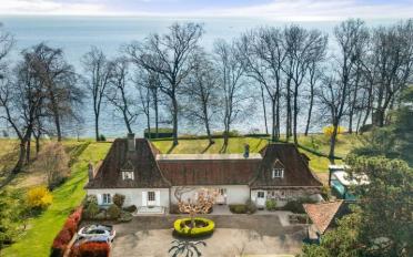 Einfamilienhaus 7.5 Zimmer - image - 1