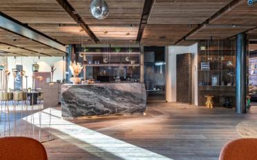 Apartment 13 rooms - image - 2