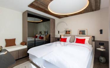 Apartment 13 rooms - image - 11