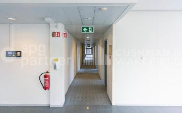 Office - image - 4