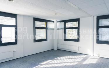 Office - image - 12