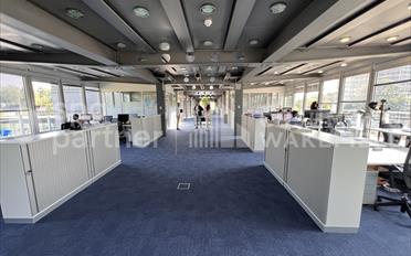 Office - image - 5