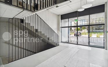 Commercial - image - 9