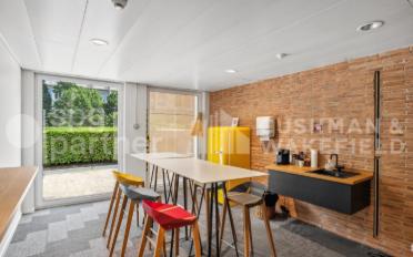 Office - image - 10