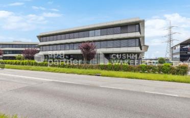 Office - image - 9