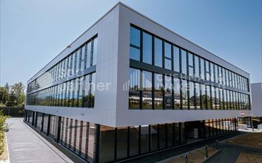 Office - image - 12