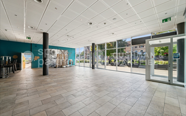 Commercial - image - 7