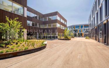 Commercial - image - 11