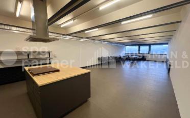 Commercial - image - 6