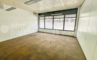 Office - image - 10
