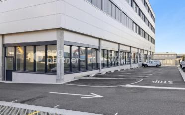 Commercial - image - 5