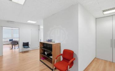 Bureau - image - 12