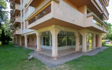 Office - image - 4