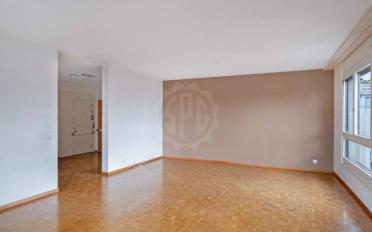 Apartment 6 rooms - image - 2