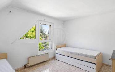 Apartment 4 rooms - image - 11