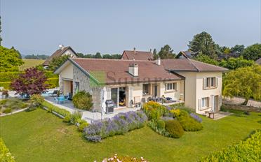 Maison 7 pièces - image - 2